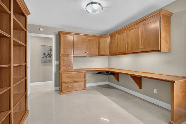 10 E Trenton, Irvine, California 92620