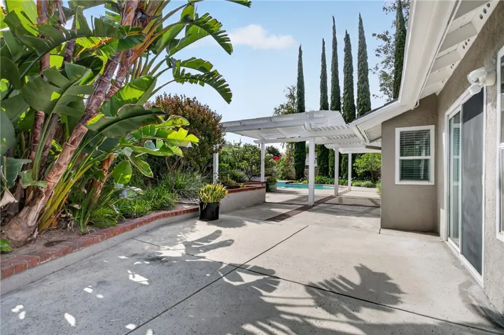 10 E Trenton, Irvine, California 92620