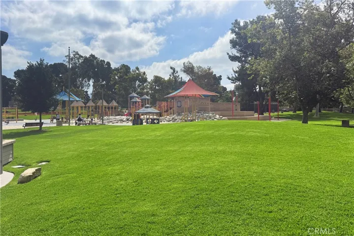 10 E Trenton, Irvine, California 92620