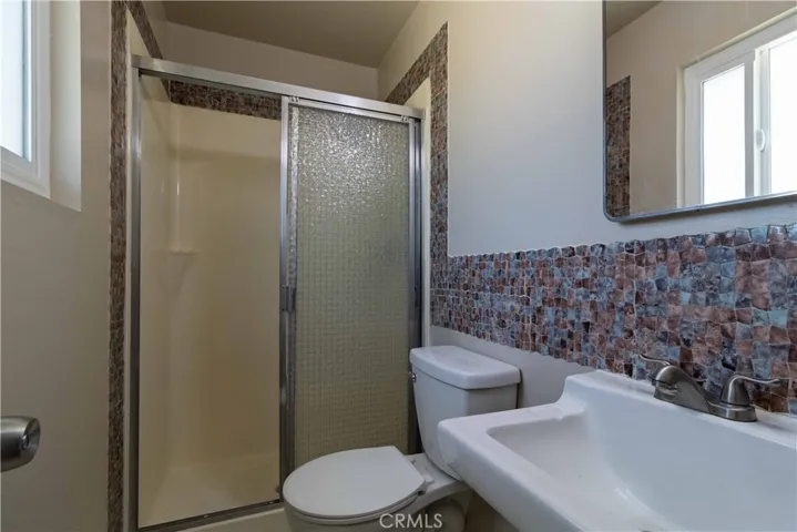 MASTER BEDROOM BATHROOM.