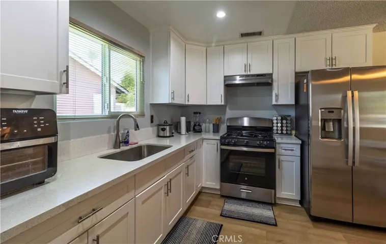 13649 Loumont, Whittier, California 90601