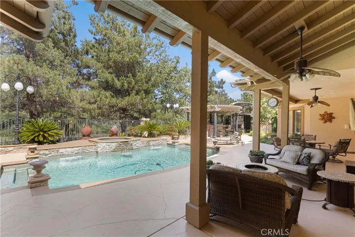 3349 Mendenaro Court, Fallbrook, California 92028