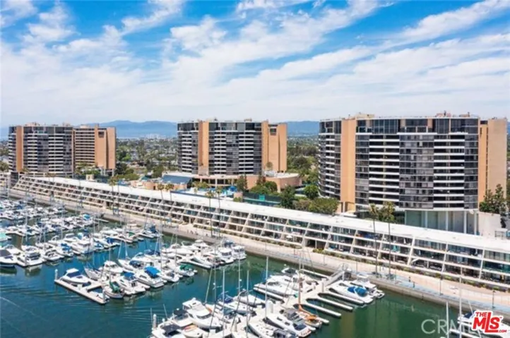 4267 Marina City 102, Marina Del Rey, California 90292
