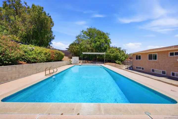 Swimming Pool/Hot Tub/Sauna
