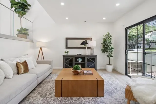 767 Loma Verde Avenue B, Palo Alto, California 94303