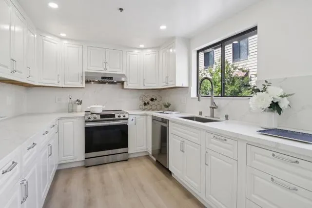 767 Loma Verde Avenue B, Palo Alto, California 94303