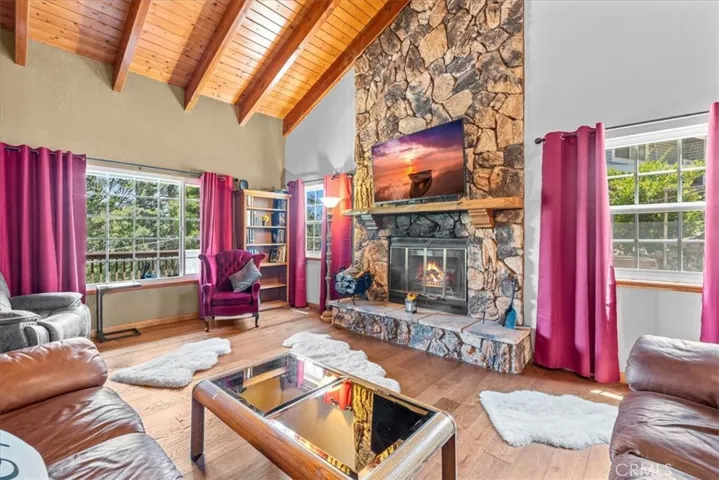 298 Weisshorn, Crestline, California 92325