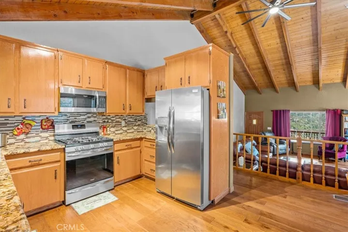 298 Weisshorn, Crestline, California 92325