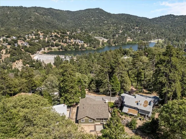 298 Weisshorn, Crestline, California 92325