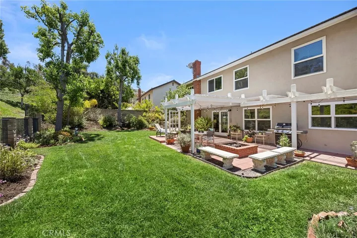 6632 E Leafwood Drive, Anaheim Hills, California 92807