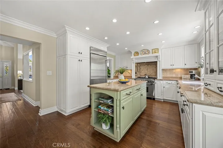 6632 E Leafwood Drive, Anaheim Hills, California 92807