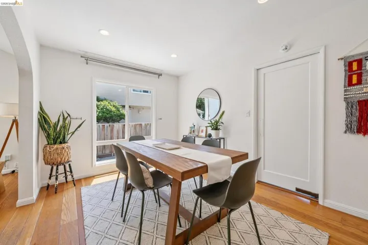 264 Marlow Drive, Oakland, California 94605