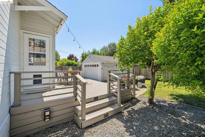 264 Marlow Drive, Oakland, California 94605