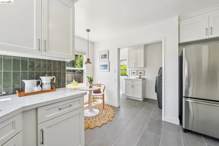 264 Marlow Drive, Oakland, California 94605