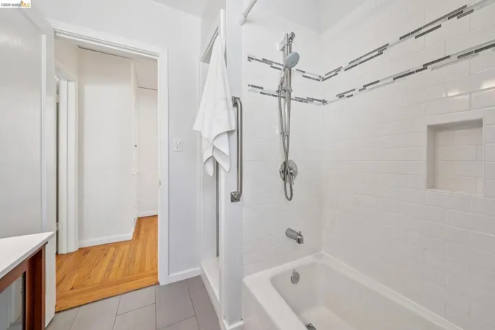 264 Marlow Drive, Oakland, California 94605