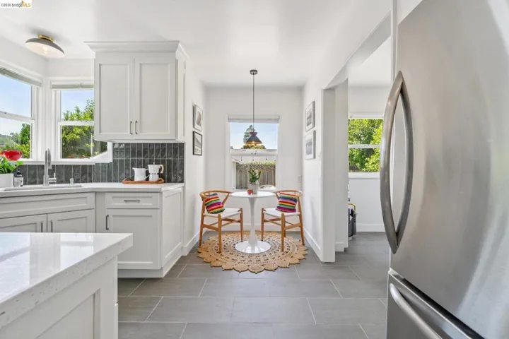 264 Marlow Drive, Oakland, California 94605