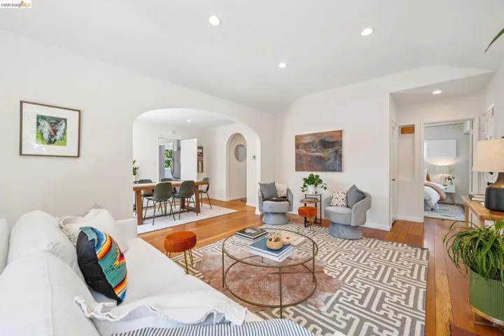 264 Marlow Drive, Oakland, California 94605
