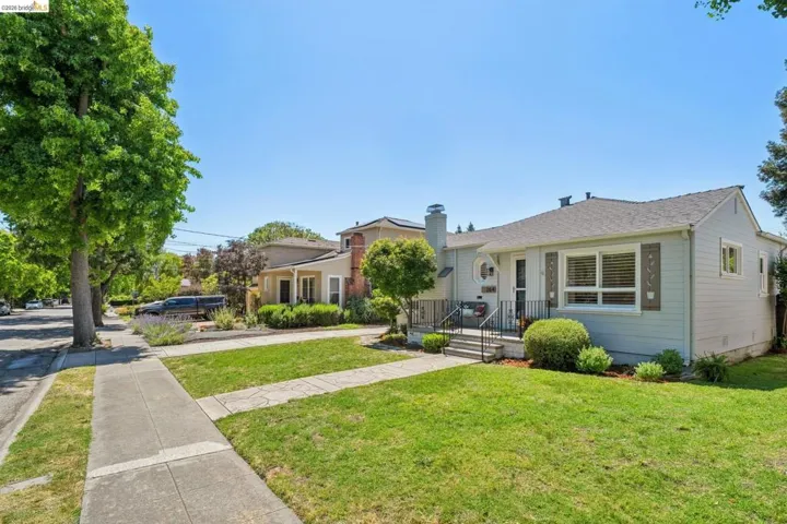 264 Marlow Drive, Oakland, California 94605