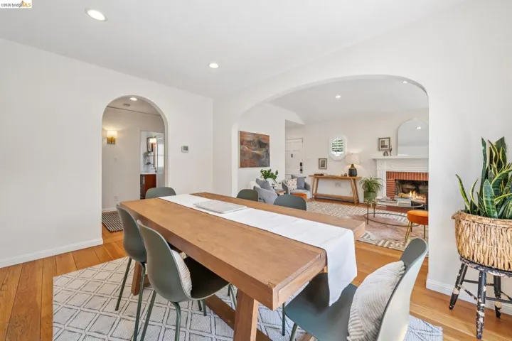 264 Marlow Drive, Oakland, California 94605