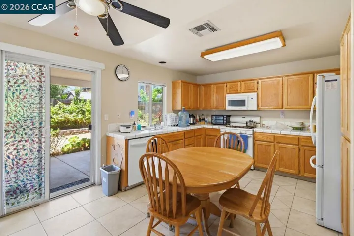 897 Sapphire Cir, Vacaville, California 95687