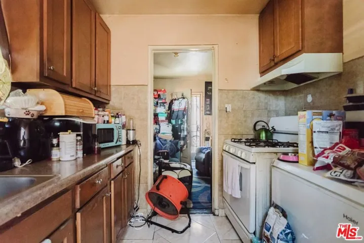 623 E 87th Street, Los Angeles, California 90002