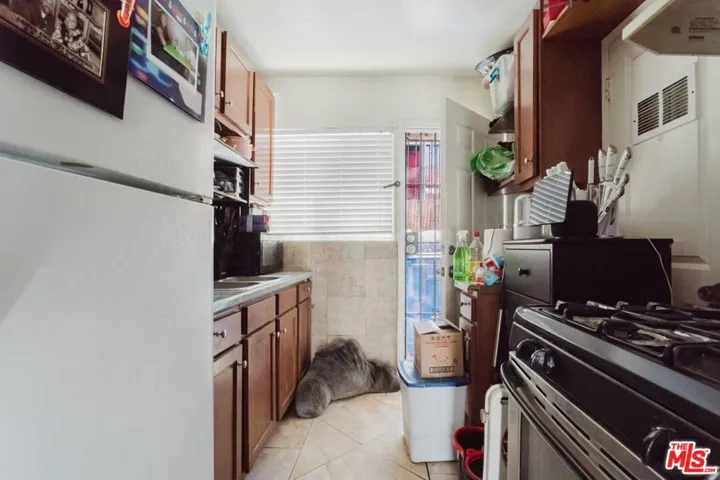 623 E 87th Street, Los Angeles, California 90002