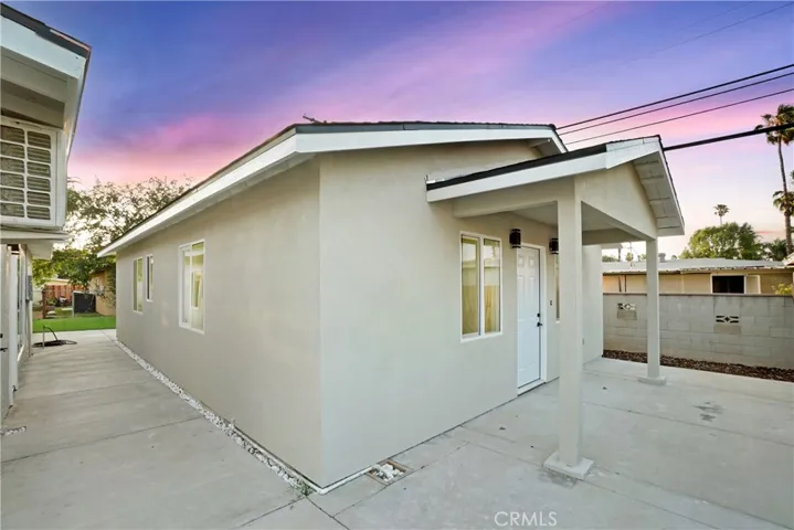 5571 Central Avenue, Riverside, California 92504