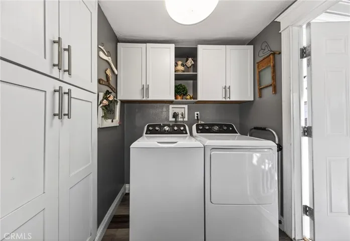 New washer and dryer included!
