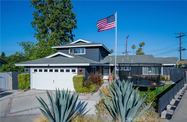 3104 Taft Way, Costa Mesa, California 92626
