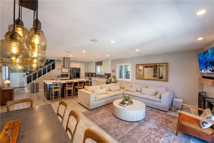 3104 Taft Way, Costa Mesa, California 92626