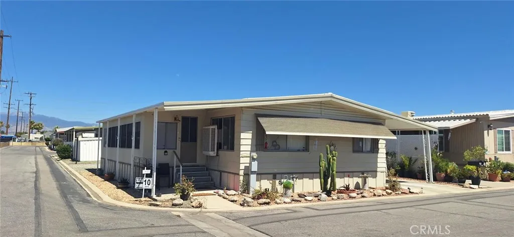 1895 W Devonshire 44, Hemet, California 92545