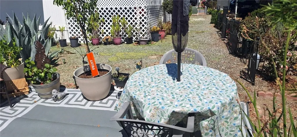 1895 W Devonshire 44, Hemet, California 92545