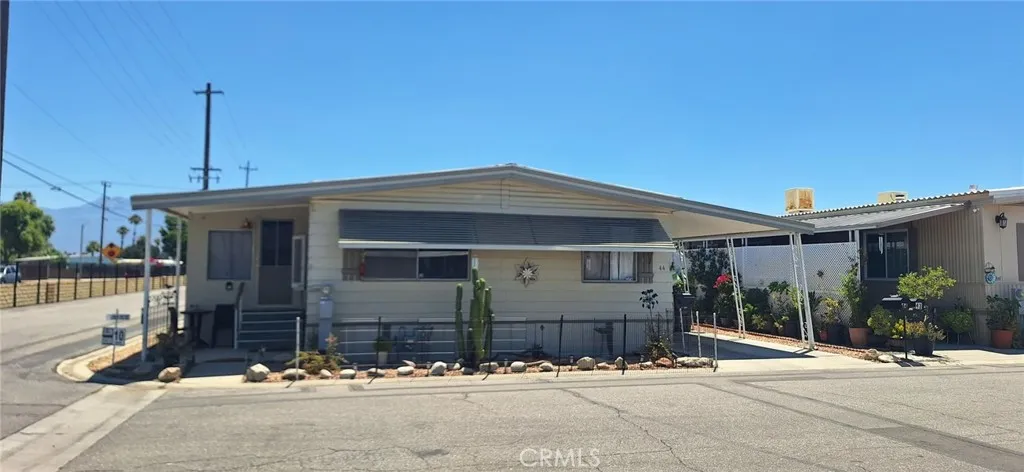 1895 W Devonshire 44, Hemet, California 92545