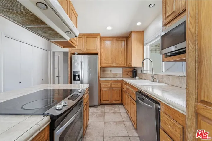 4254 Gaviota Avenue, Long Beach, California 90807