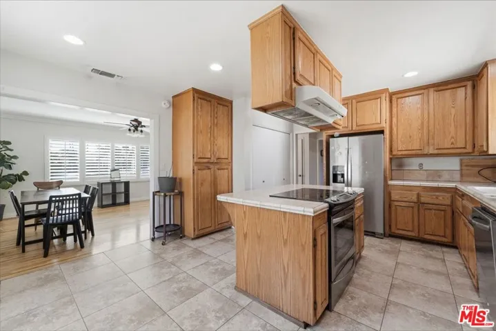 4254 Gaviota Avenue, Long Beach, California 90807