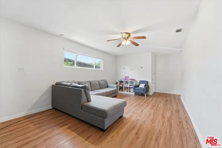 4254 Gaviota Avenue, Long Beach, California 90807