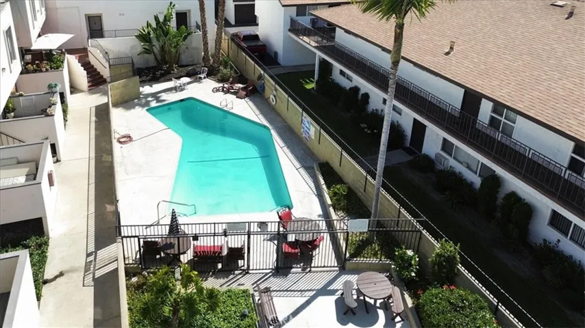 7033 Stewart And Gray Road 24, Downey, California 90240