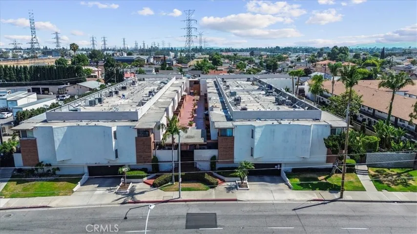7033 Stewart And Gray Road 24, Downey, California 90240