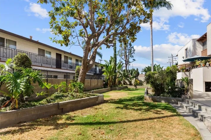 7033 Stewart And Gray Road 24, Downey, California 90240