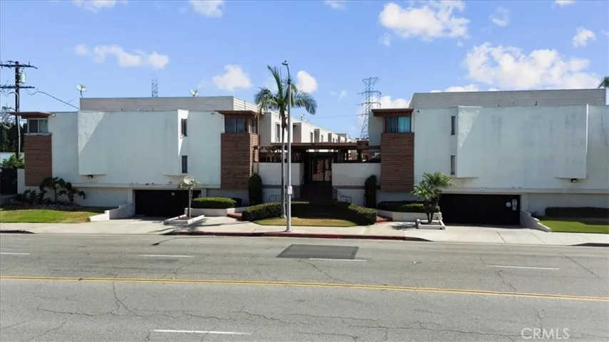 7033 Stewart And Gray Road 24, Downey, California 90240