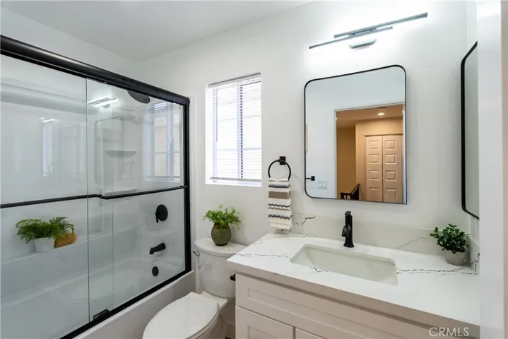 3259 Garden Lane, Hawthorne, California 90250