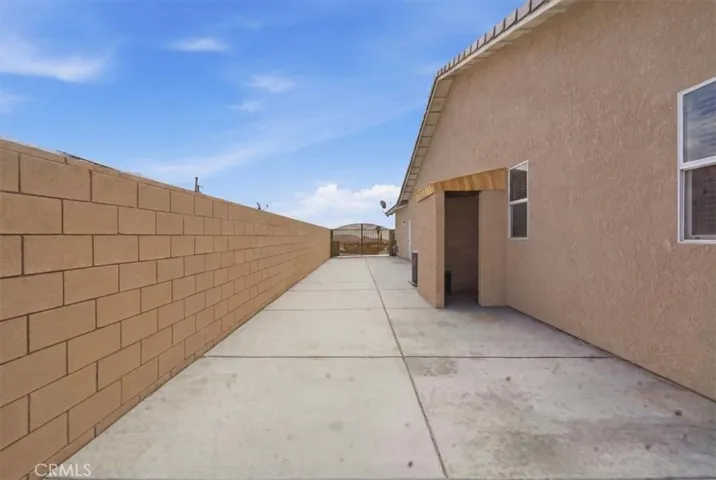 1160 Madrona, Barstow, California 92311