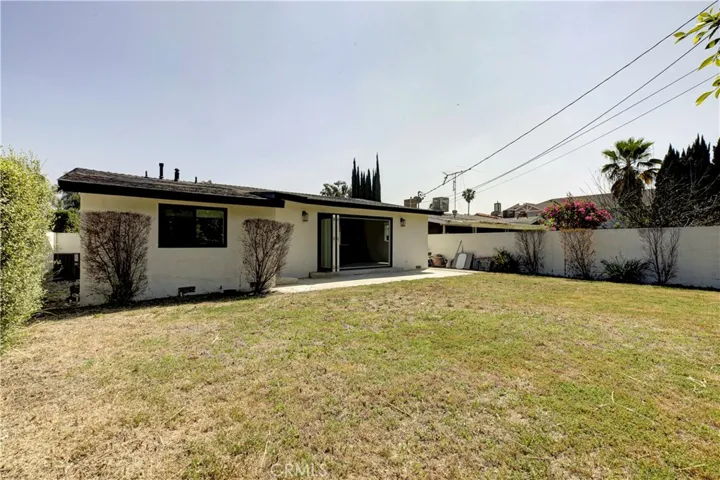 5515 Hermitage, Valley Village, California 91607