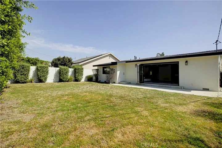 5515 Hermitage, Valley Village, California 91607