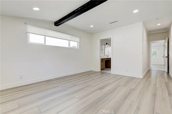 5515 Hermitage, Valley Village, California 91607
