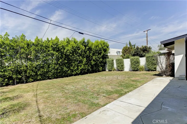 5515 Hermitage, Valley Village, California 91607