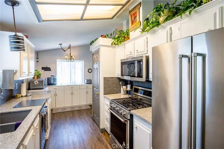 366 Lark, Paso Robles, California 93446