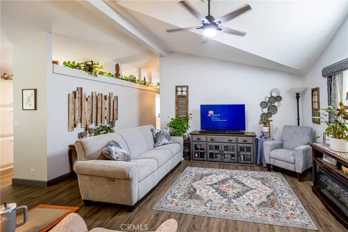 366 Lark, Paso Robles, California 93446
