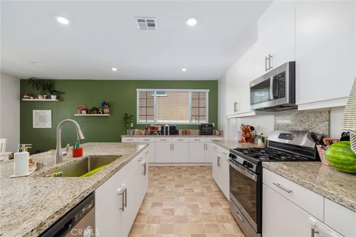 5057 Banjo Way, Hemet, California 92545
