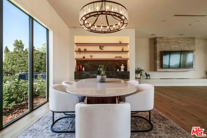 22328 S Summit Ridge Circle, Chatsworth, California 91311